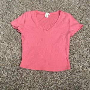 coral v-neck crop tee